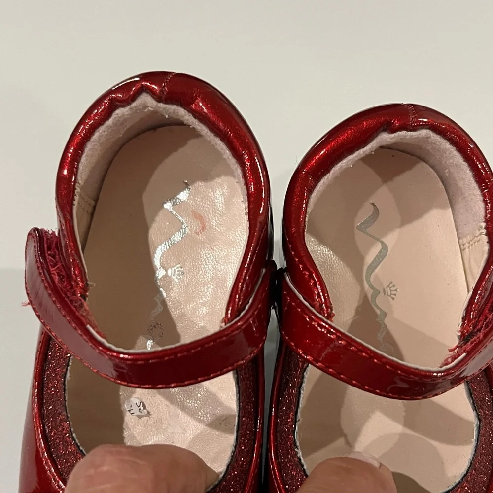 Nina Red Patent Mary Janes Sz 5